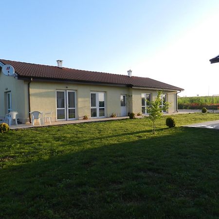 Villa Campo Ezerets 외부 사진